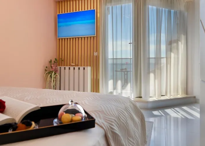 Del Mar Mamaia-Vega Studio