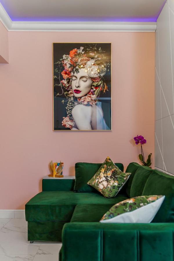 Del Mar Mamaia-vega Studio Apartment